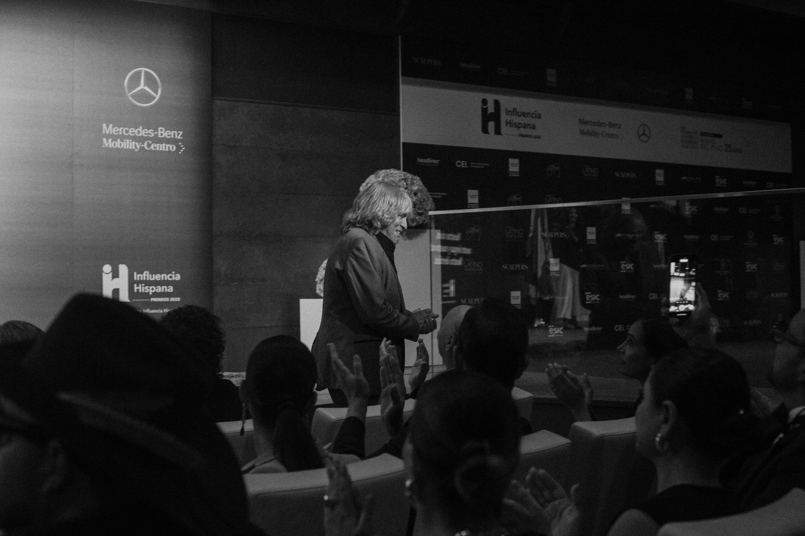 ad8beaa8-c4c9-4c99-98c8-5c437d86ae4e